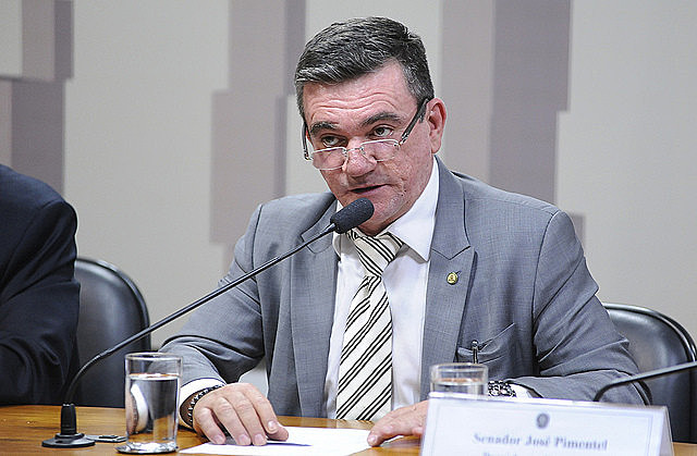 El diputado autor de la propuesta, cree que el Estado no debe responsabilizarse por la educación superior de las personas que pueden pagar