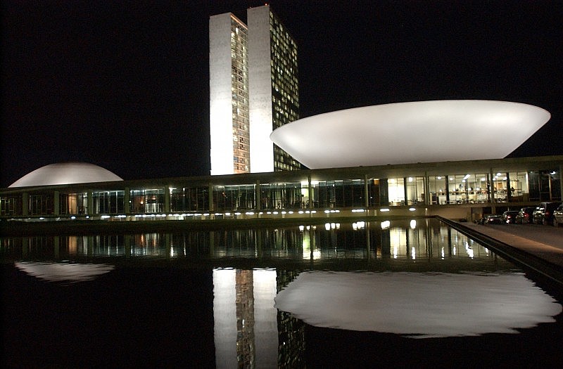 Percentual de deputados que tentaram reeleição é de 90%
