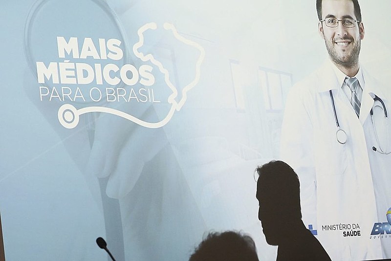 Entrevista com o ministro da Saúde, Gilberto Occhi