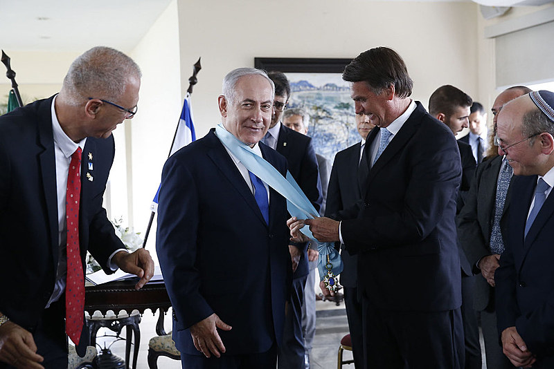Bolsonaro se encontra com primeiro-ministro de Israel, Benjamin Netanyahu, em Copacabana, em dezembro de 2018