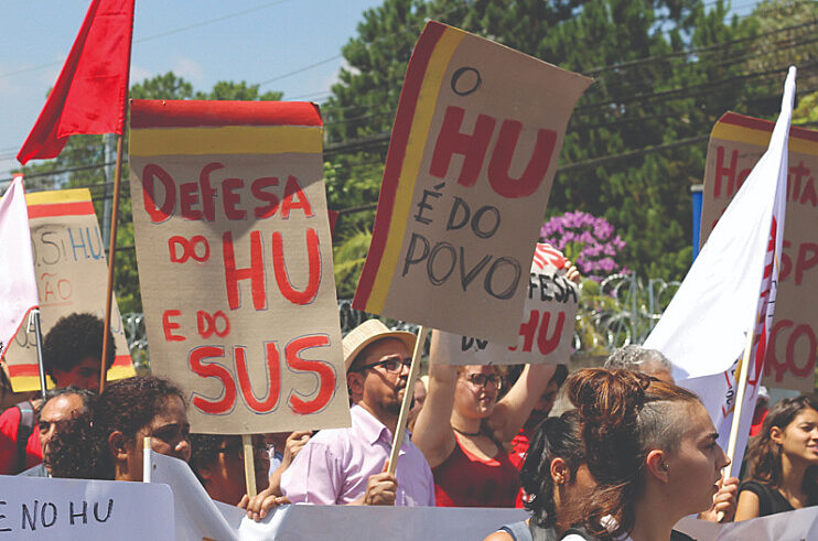 Manifestação em defesa do Hospital Universitário