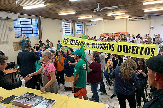 Consulta sobre privatização da coleta em Viamão é encerrada sem ouvir população