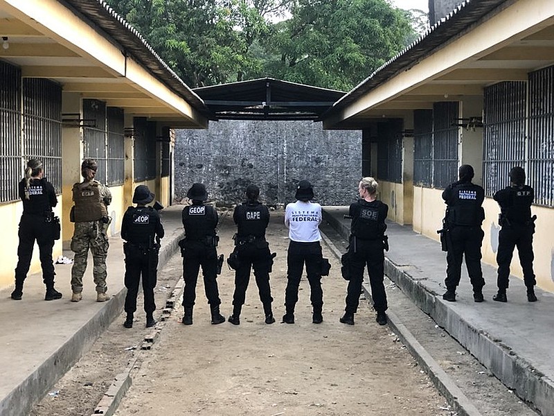 Segundo OAB, uso de bombas, spray de pimenta e espancamento são algumas das violações