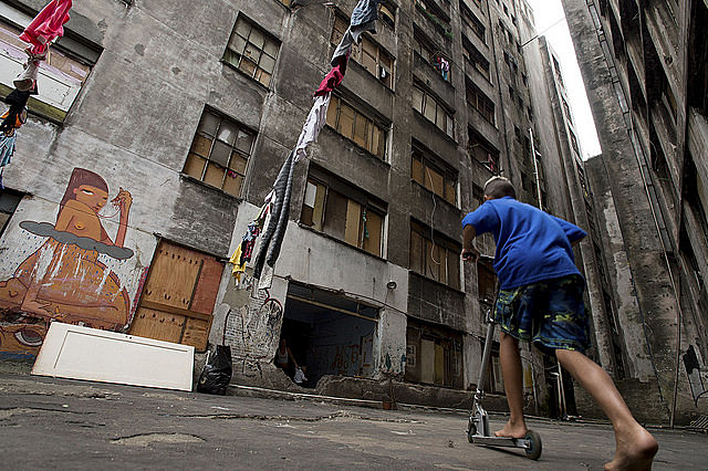 La ocupación Prestes Maia, en edificio abandonado en la ciudad de São Paulo, llegó a ser la segunda mayor ocupación de América Latina