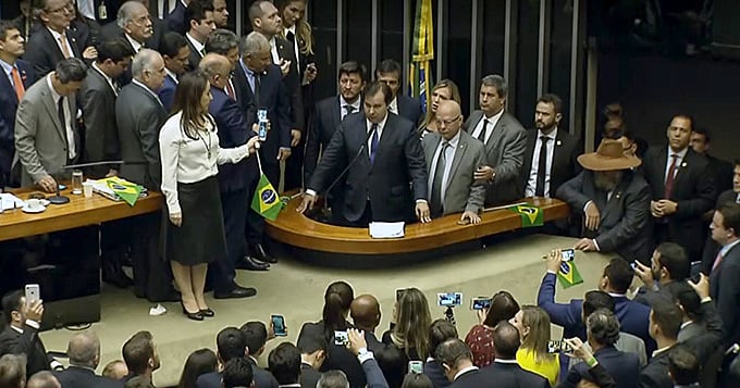 As palavras abaixo se dedicam a observar três elementos centrais nesta aprovação na Câmara