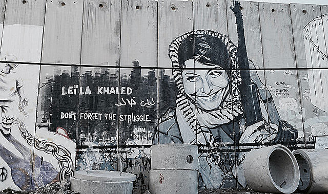 Grafiti en el muro que divide Israel y Palestina en Belén