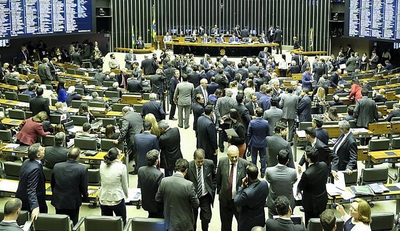 Lei de Diretrizes Orçamentárias para 2019 foi aprovada na madrugada desta quinta-feira (12)