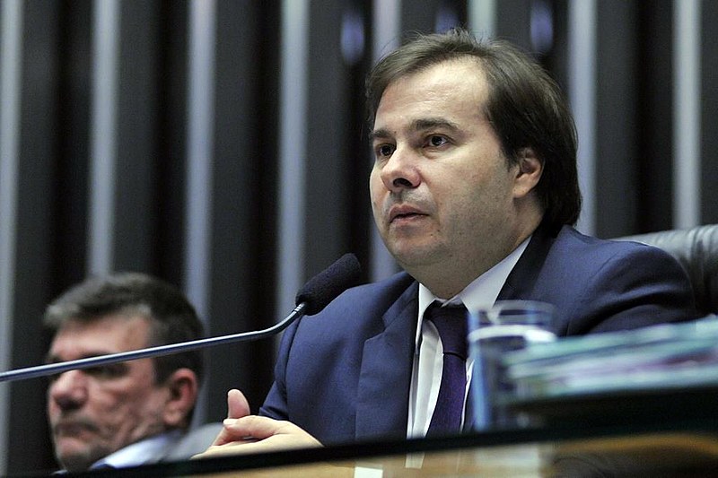 Levado à presidência da Câmara pela renúncia de Eduardo Cunha, Maia disputou novamente as eleições e foi reconduzido ao cargo em janeiro