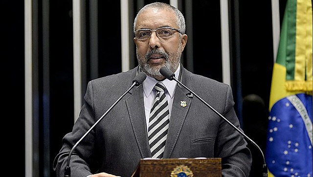 Senador Paim afirma que algumas alterações importantes foram feitas na CCJ do Senado, mas ainda assim proposta é muito ruim