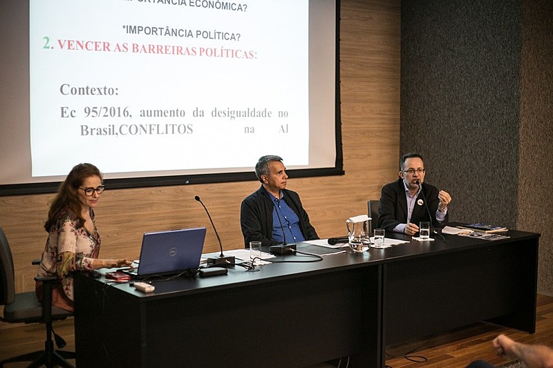 Série “Debates Adufrgs” discutiu as reformas tributária e da Previdência nesta sexta-feira (1º)