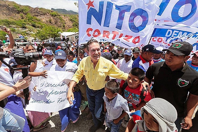 Aliança da centro-esquerda panamenha "Uniendo Fuerzas" (Unindo Forças) foi declarada virtualmente vencedora