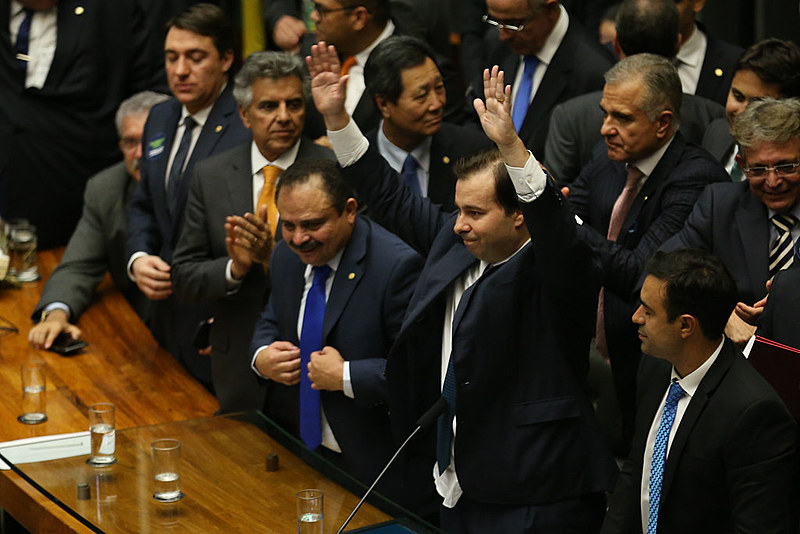 Rodrigo Maia agora vai ser badalado pela mídia conservadora e ganhará projeção nacional