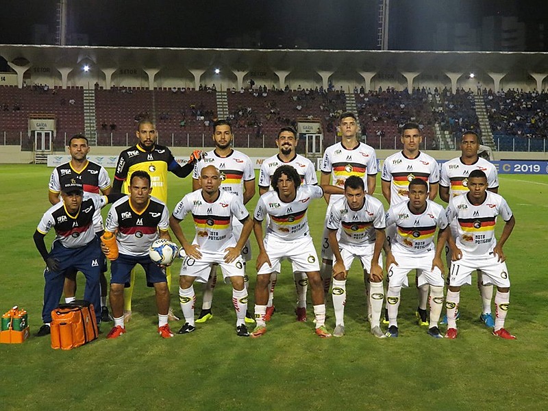Globo perdeu por 2 a 1 do Confiança no Estádio Batistão, em Sergipe