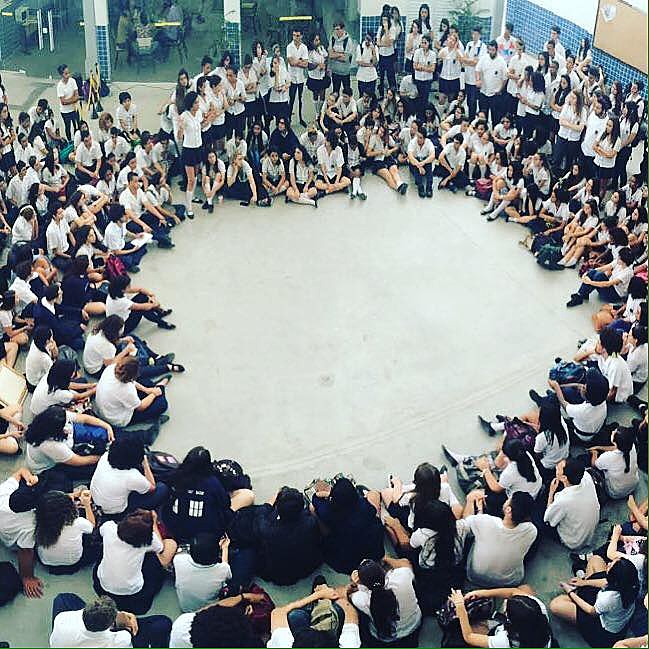 Alunos do Colégio Pedro II realizam assembleia e decidem ocupar quatro unidades da escola