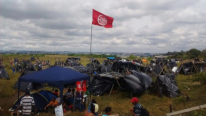 A ocupação do MTST em Guarulhos, horas antes do despejo no último sábado (8)