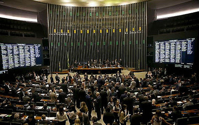 La Cámara de Diputados de Brasil aprobó ayer un proyecto de reforma laboral