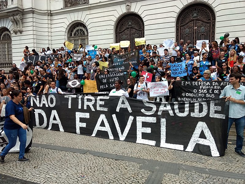 Ano passado, servidores protestaram na Câmara de Municipal em defesa do Sistema Único de Saúde (SUS) e da saúde da família