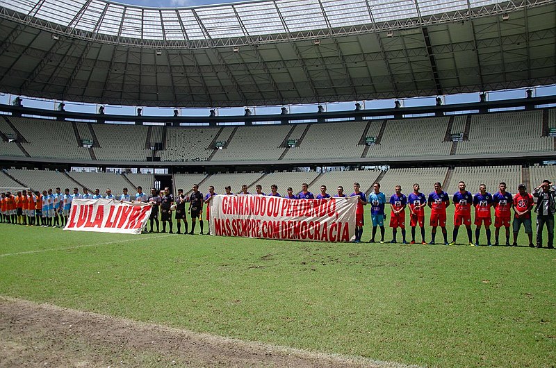 Foram mais de dois mil atletas, divididos em 150 times, femininos e masculinos.