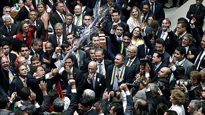 Votação do Impeachment de Dilma Rousseff na Câmara dos Deputados é um dos processos acompanhados pelo documentário