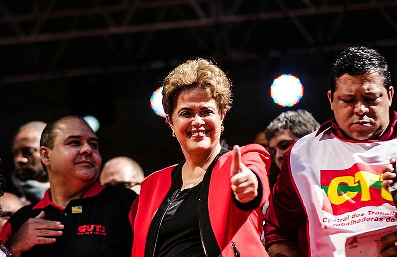 Dilma discursou para milhares de pessoas no Vale do Anhangabaú
