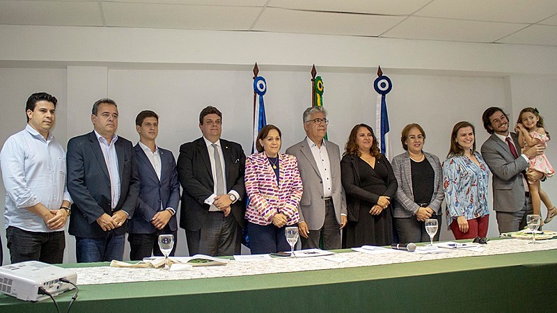 Parlamentares dizem estar sentindo falta de mobilizações massivas que fortaleçam as pautas da população e da esquerda no Congresso