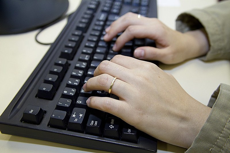 Dados pessoais de usuários são utilizados para publicidade dirigida