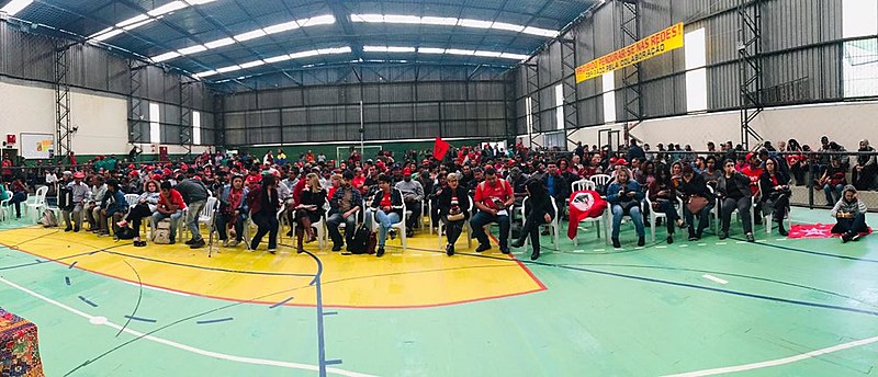 Plenária de organização dos Comitês Lula Livre no Paraná