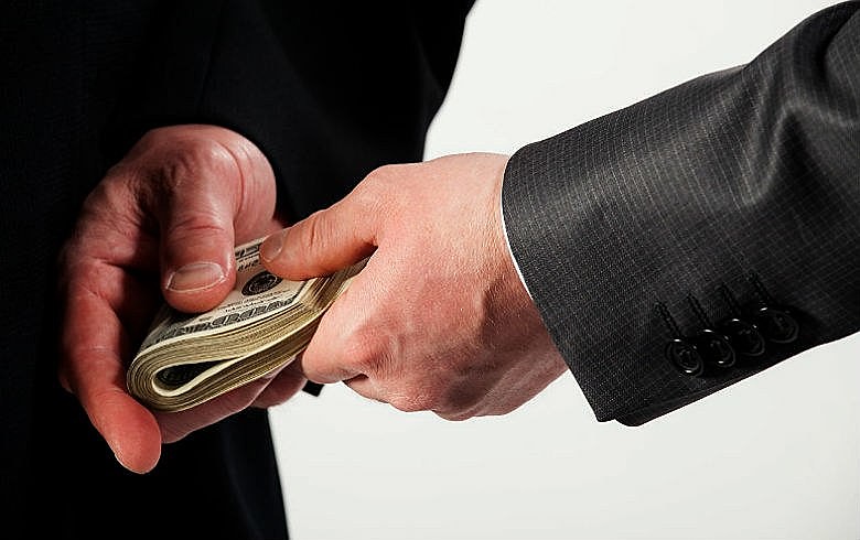 O lucro é a materialização da corrupção enquanto engrenagem, toma do que é produzido pela coletividade