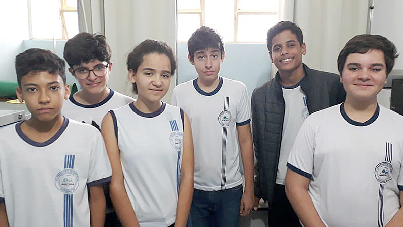 Para menina e meninos chegarem até Taiwan, no continente asiático, a cidade se mobilizou e fez de tudo para conseguir o dinheiro