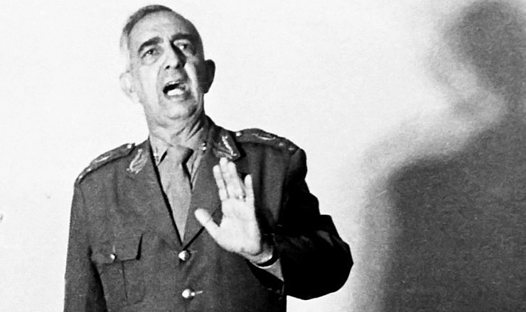 General Ednardo D'Avila Mello, ligado ao DOI-Codi de São Paulo e exonerado por Geisel após assassinato do operário Manoel Fiel Filho