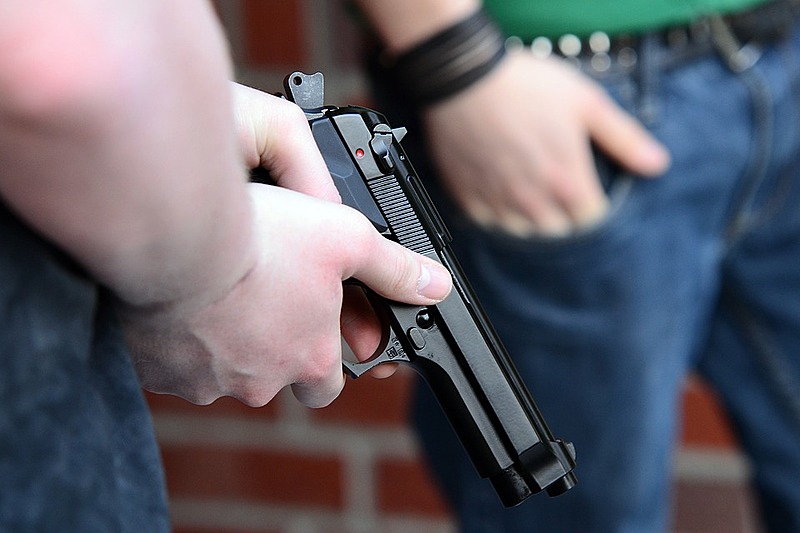 Mais de 60% dos entrevistados pelo Ibope desaprovam a posse de armas em casa.