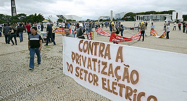 Mayoría de la población está contra las privatizaciones