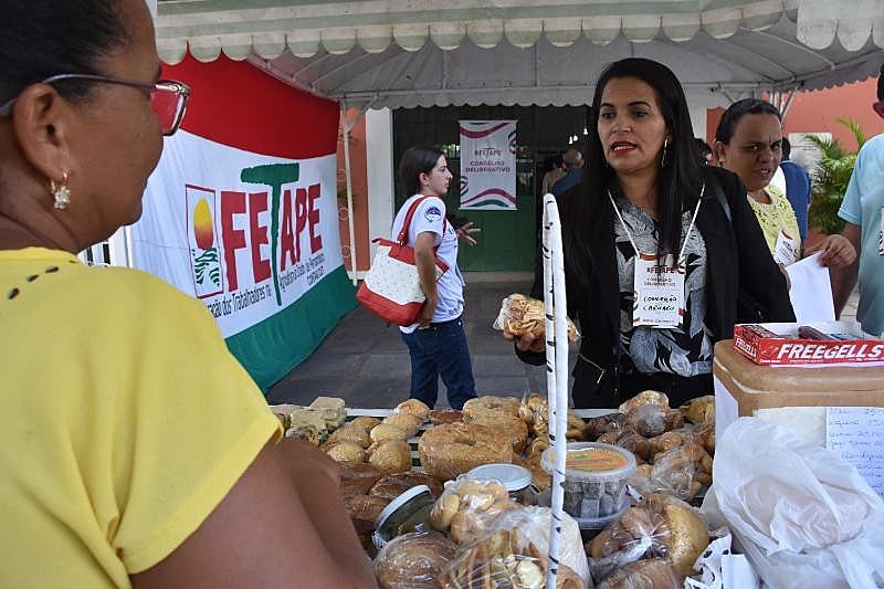 Verduras, hortaliças, tubérculos e produtos beneficiados como pães, geleias, doces são alguns dos alimentados que estarão disponíveis