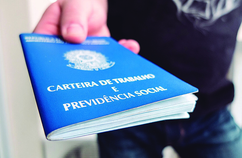 Conquistas sociais já asseguradas desaparecem dos contratos de trabalho
