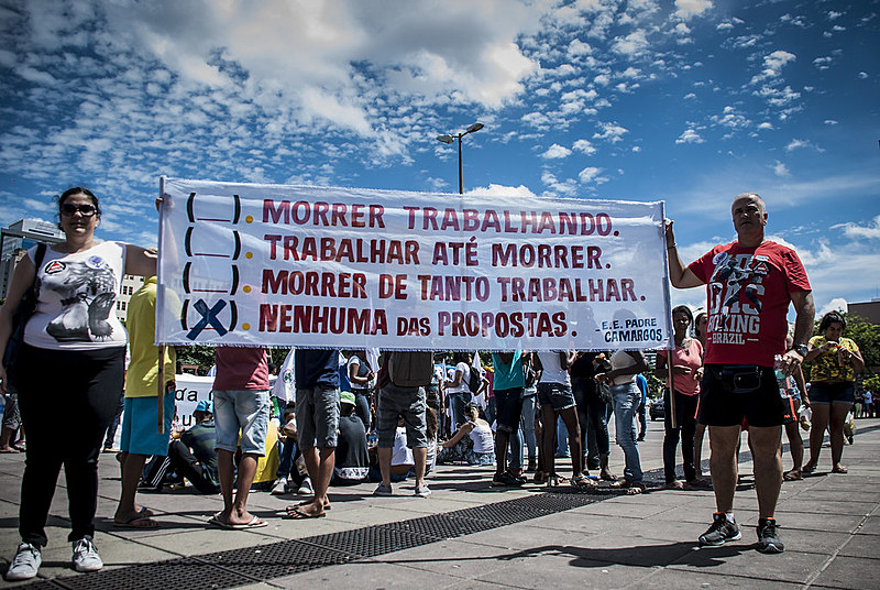 Uma manifestação está agendada para as 9h, na Praça da Estação, no Centro