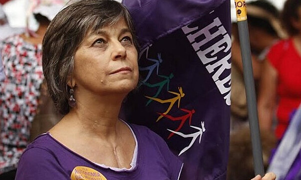 Feminista brasileña, Nalu Farias analisa la situación política del país suramericano