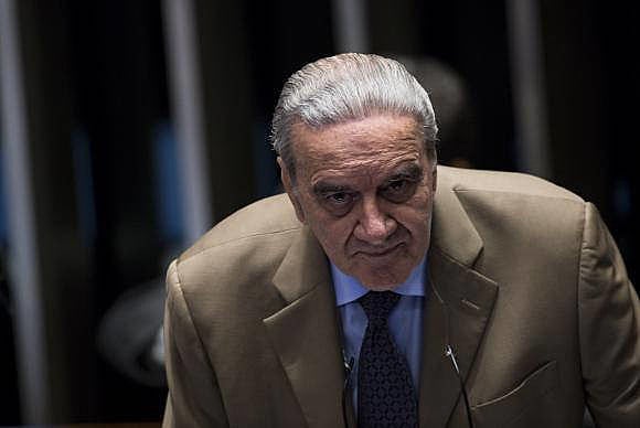 Luiz Gonzaga Belluzzo afirma que  Brasil está caminando hacia una economía "de quinta clase"