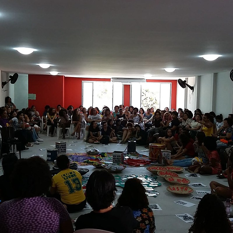 Escola reúne mulheres da Região Metropolitana do Recife