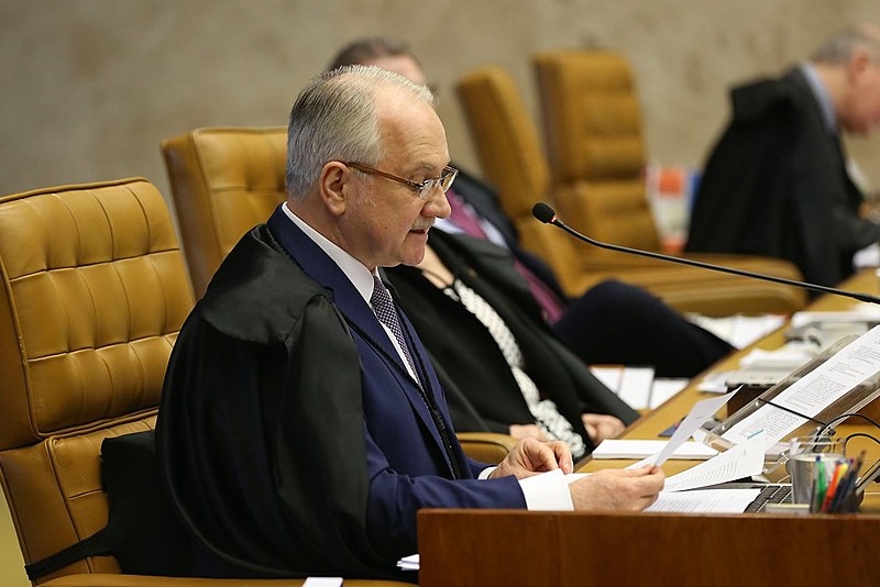 O relator, ministro Edson Fachin, durante sessão do STF para decidir sobre suspeição do procurador-geral da República, Rodrigo Janot
