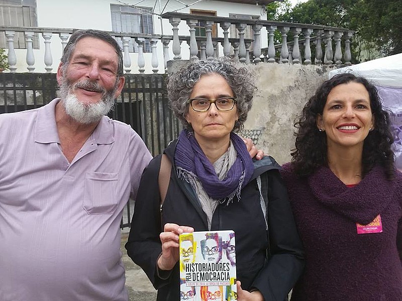 Bernardo, Beatriz e Mariana: apoio e solidariedade ao ex-presidente Lula