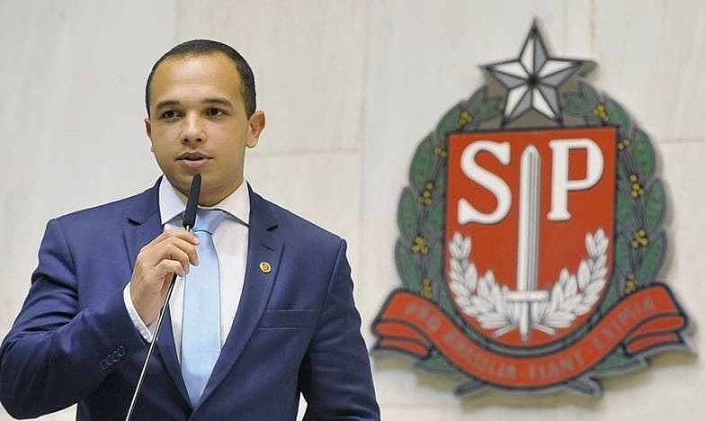 Citado no processo, Douglas Garcia tem 15 dias para apresentar sua defesa