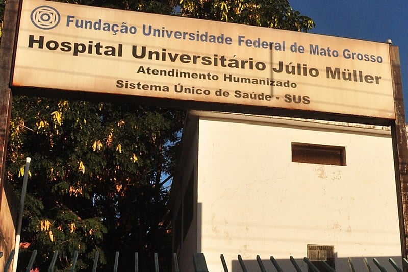 Hospital do MT interrompeu o atendimento às crianças para não ter que parar a UTI neonatal