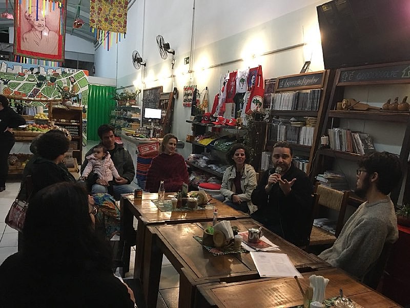 Organizações têm se esforçado em simplificar o debate e atrair a população para a discussão