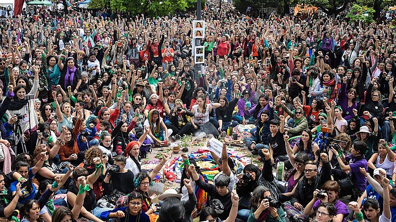 Centenas de milhares de pessoas de toda a América Latina e outras partes do mundo se reuniram por três dias para discutir pautas feministas