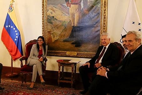 Parlamentares presta solidariedade à Venezuela nesta sexta (15)