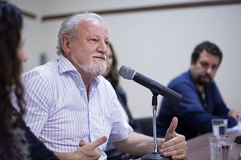 Debate que reuniu João Pedro Stedile e Guilherme Boulos foi organizado pela Associação Juízes pela Democracia