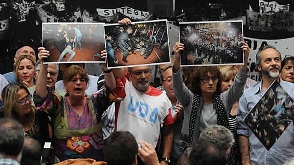 Paralisação desta terça (11) também se insere no contexto de manifestações por melhorias salariais