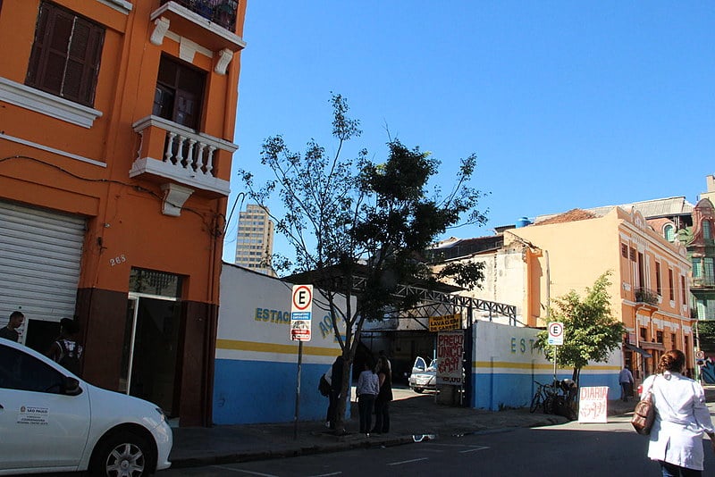 Equipes da Secretaria de Saúde da Prefeitura estiveram nos hotéis sociais Zezinho 1 e 2, na última segunda (27).