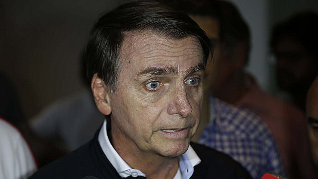 Ultraderechista que lidera las elecciones en Brasil es conocido por sus declaraciones que promueven la discriminación y el odio