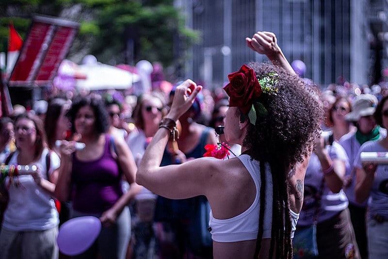 Foto da manifestação "Ele Não" em BH, às vésperas da eleição presidencial de 2018